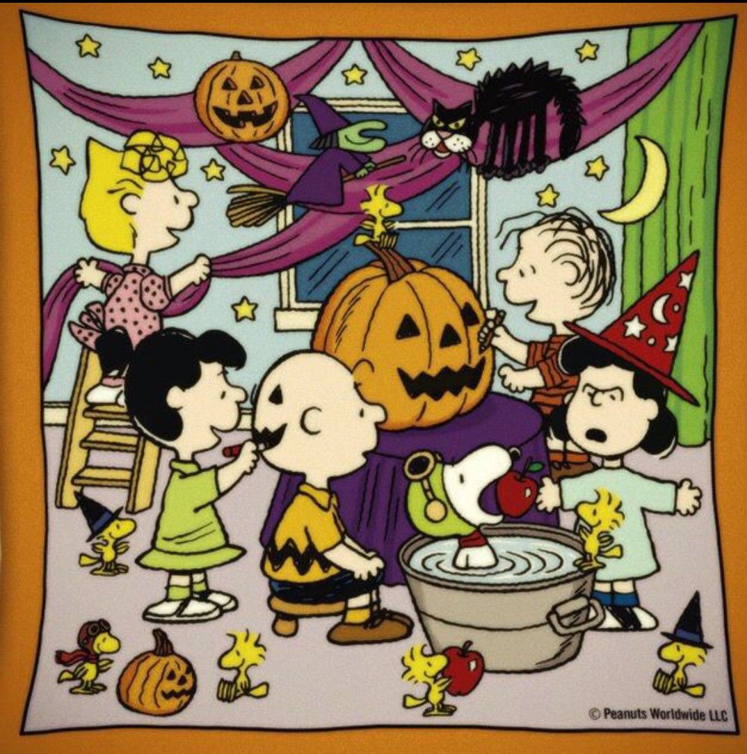 Halloween party  Snoopy halloween Snoopy pictures Peanuts halloween