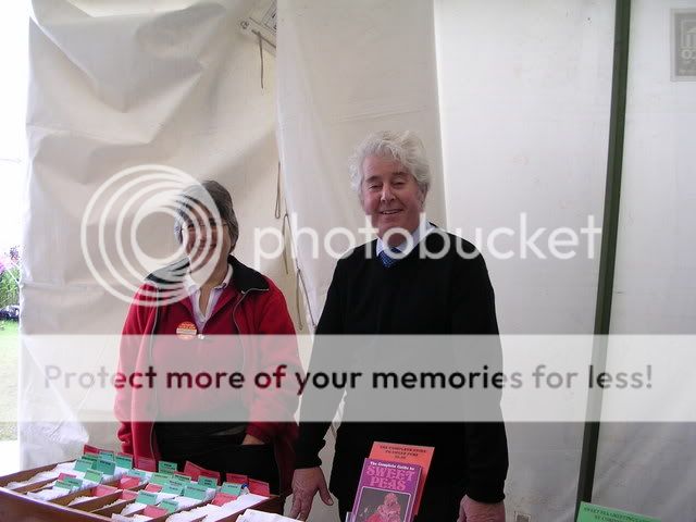 http://i27.photobucket.com/albums/c186/DavidKnapper/DSCN0587.jpg