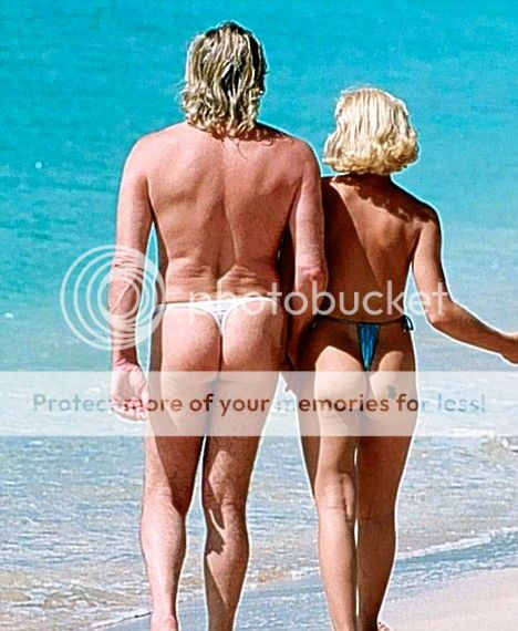 http://i1143.photobucket.com/albums/n627/thedogcody/article-1033168-01E1287B00000578-79_zps884896c2.jpg