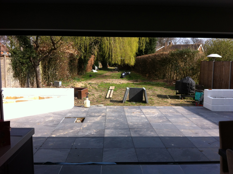 http://www.entiretydesigngroup.co.uk/garden/IMG_1263.JPG
