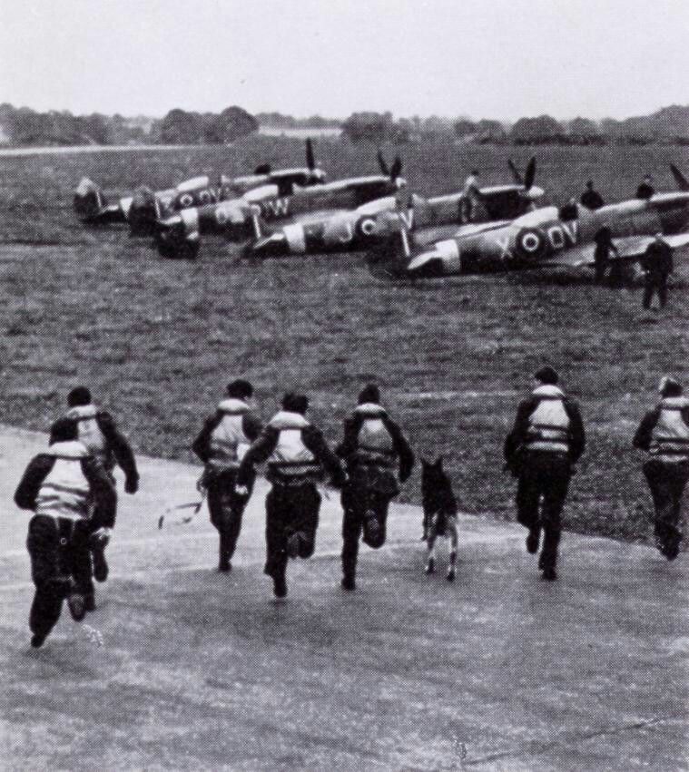 Battle of Britain scramble  Militaire vliegtuigen Geschiedenis  Wereldoorlog