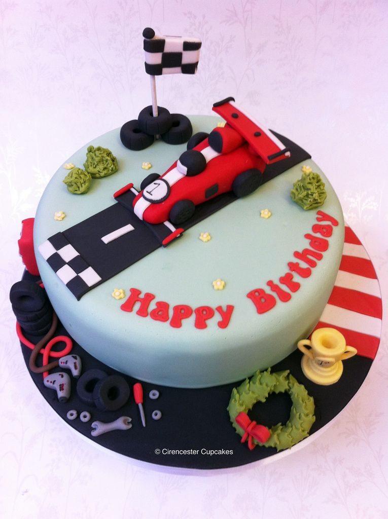 Race car cake  Cars birthday cake Cars cake design Racing cake
