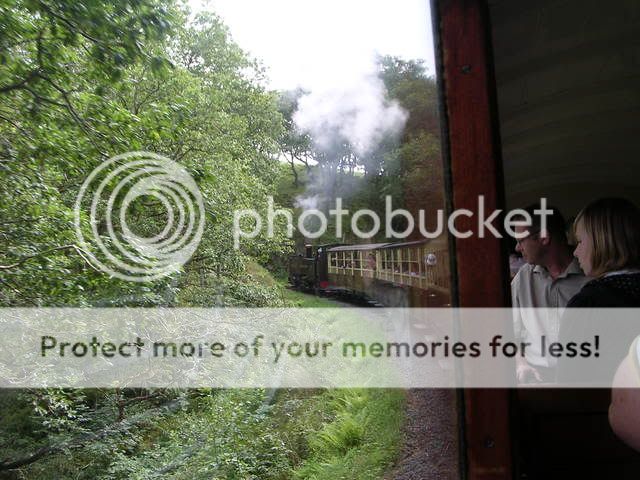 http://i27.photobucket.com/albums/c186/DavidKnapper/Rheidol%20Railway/DSCN0746.jpg