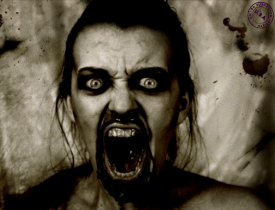 http://i1143.photobucket.com/albums/n627/thedogcody/scary_05.gif