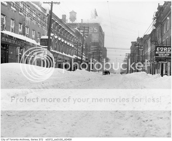 http://img.photobucket.com/albums/v11/otnorot/20101214-GTSS5.jpg