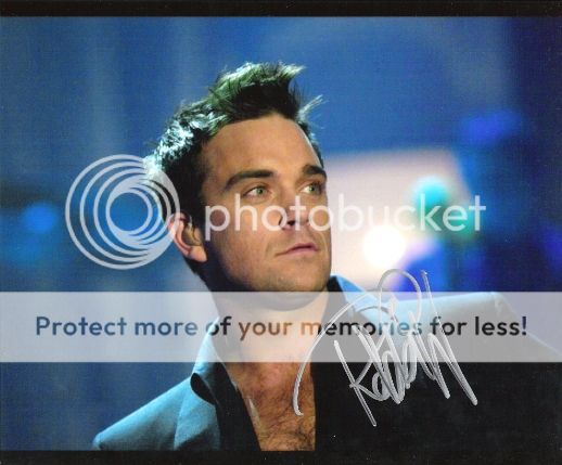 http://i1143.photobucket.com/albums/n627/thedogcody/Robbie-Williams--robbie-williams-14_zps5bfa5b06.jpg