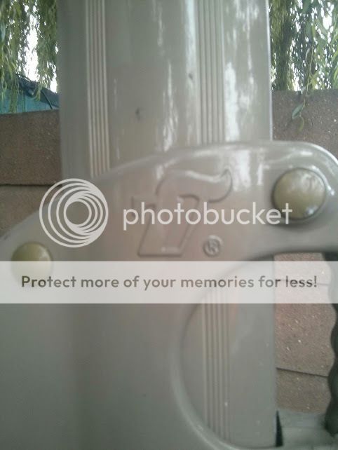 http://i409.photobucket.com/albums/pp176/jds_1981/fl.jpg