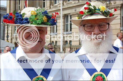 http://i1143.photobucket.com/albums/n627/thedogcody/morris_dancers_s_470x313_zps9079344f.jpg