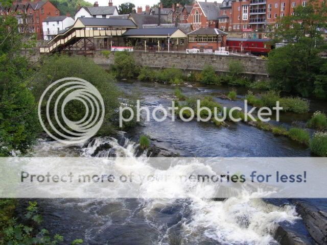 http://i27.photobucket.com/albums/c186/DavidKnapper/Wales%20June%202011/002.jpg