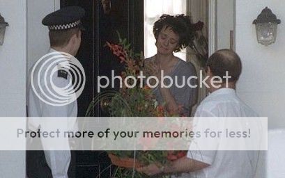 http://i1143.photobucket.com/albums/n627/thedogcody/cherie_1751346a.jpg