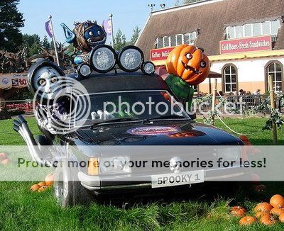 http://i1143.photobucket.com/albums/n627/thedogcody/halloween_car_2.jpg
