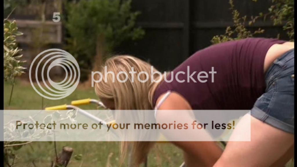 http://i1143.photobucket.com/albums/n627/thedogcody/PDVD_013.jpg