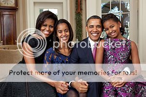 http://i1143.photobucket.com/albums/n627/thedogcody/300px-Barack_Obama_family_portrait__zps9057fc66.jpg